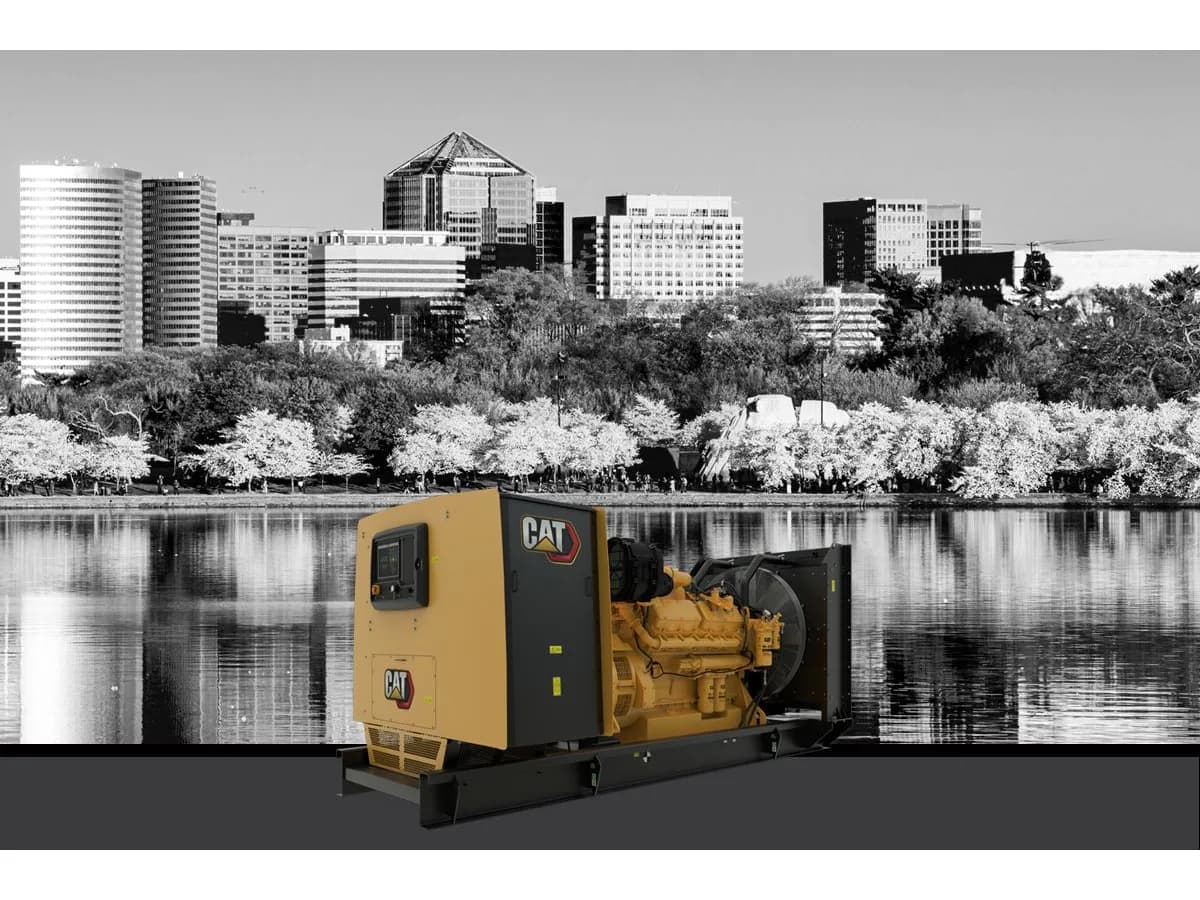 Caterpillar Caterpillar 3412 720 kW liquid-cooled standby generator