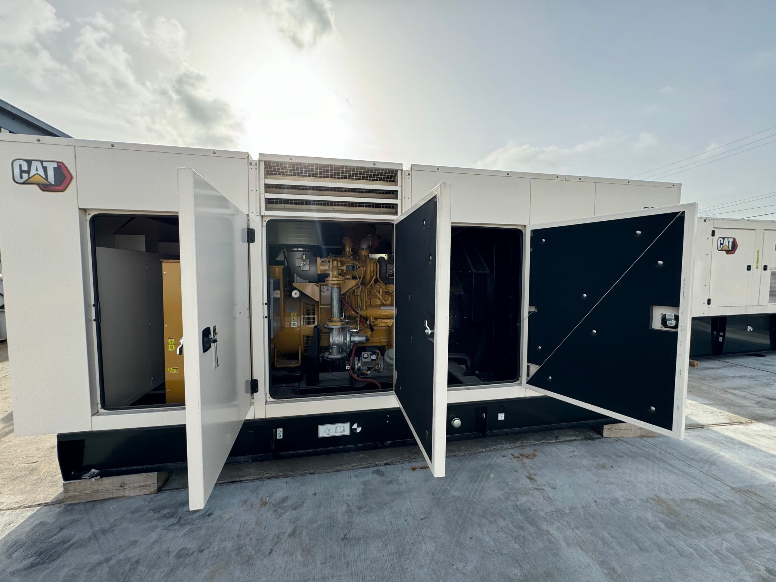 New Caterpillar CG18 350KW Natural Gas Generator Set - Depco Power Systems - view 2